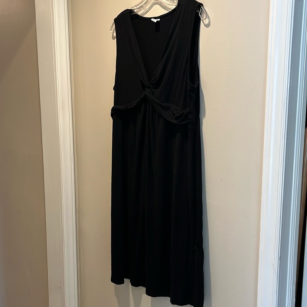 Old Navy Black Maternity Dress